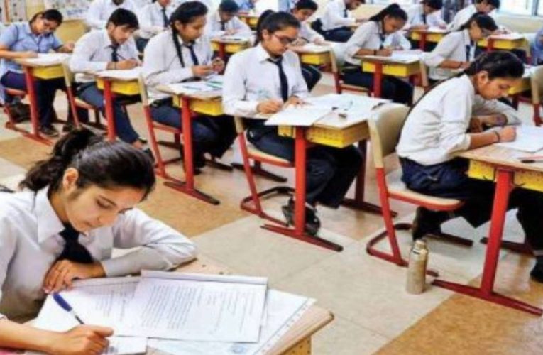 नई दिल्ली – 4 मई से 10 जून तक होगी CBSE की 10वीं और 12वीं की परीक्षाएं आयोजित